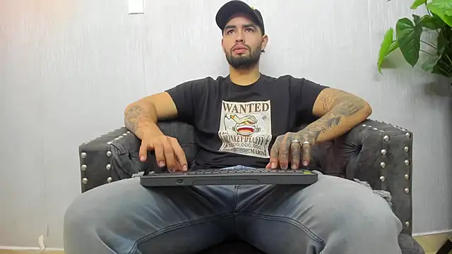 Snapshot of matteosantos chatting on March 14, 11:34 am matteosantos online show from March 14, 11:34 am