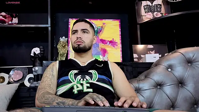 Snapshot of matteosantos chatting on September 12, 11:21 am matteosantos online show from September 12, 11:21 am