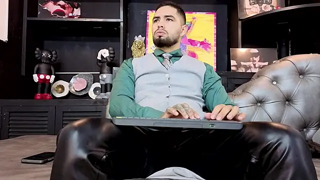 Snapshot of matteosantos chatting on September 16, 11:33 am matteosantos online show from September 16, 11:33 am