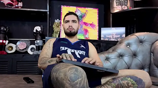 Snapshot of matteosantos chatting on September 21, 11:45 am matteosantos online show from September 21, 11:45 am