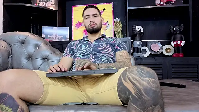 Snapshot of matteosantos chatting on September 22, 12:29 pm matteosantos online show from September 22, 12:29 pm