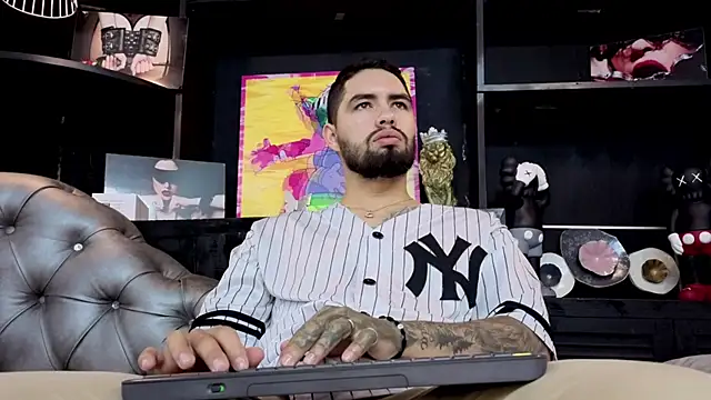 Snapshot of matteosantos chatting on September 27, 11:37 am matteosantos online show from September 27, 11:37 am