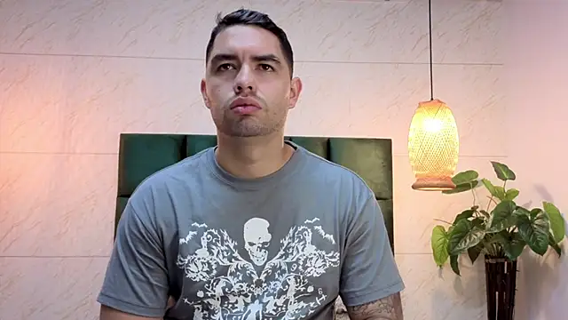 Snapshot of matteosantos chatting on October 21, 11:55 am matteosantos online show from October 21, 11:55 am