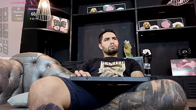 Snapshot of matteosantos chatting on November 4, 11:42 am matteosantos online show from November 4, 11:42 am