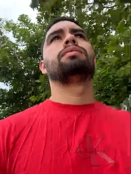 Snapshot of matteosantos chatting on November 17, 1:50 pm matteosantos online show from November 17, 1:50 pm