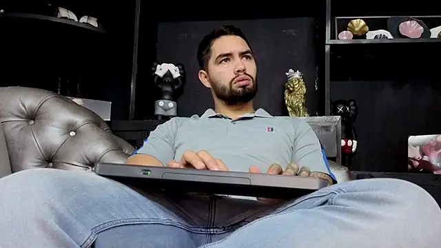 matteosantos online show from December 19, 12:01 pm