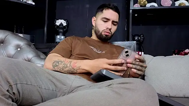 matteosantos online show from February 7, 11:58 am