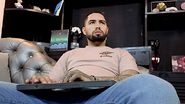 matteosantos online show from April 8, 11:32 am