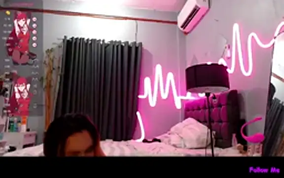 Snapshot of DivaMooree chatting on November 15, 2:02 pm DivaMooree online show from November 15, 2:02 pm