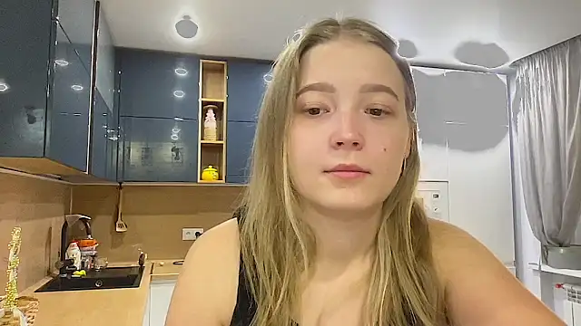 Snapshot of CharmingSarah chatting on September 12, 2:50 pm CharmingSarah online show from September 12, 2:50 pm