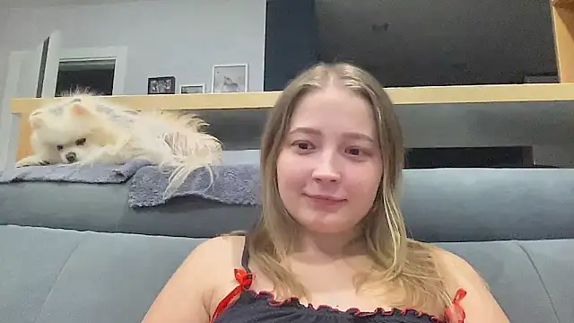 Snapshot of CharmingSarah chatting on September 17, 4:30 pm CharmingSarah online show from September 17, 4:30 pm