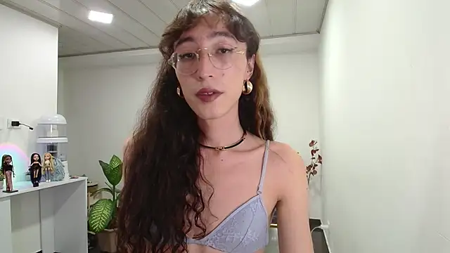 Snapshot of NicoleCortez chatting on January 14, 5:40 am NicoleCortez online show from January 14, 5:40 am