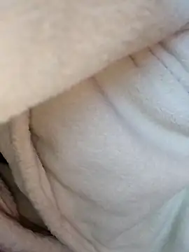 Snapshot of LoGaNfree88 chatting on November 18, 2:39 am LoGaNfree88 online show from November 18, 2:39 am