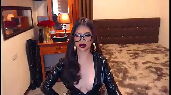 EXTREMELYDOM online show from January 6, 6:03 am