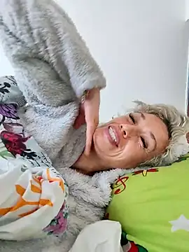 sexymarilyncolombia online show from February 19, 6:32 pm