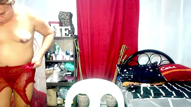 Snapshot of Bigdirtynipples chatting on December 17, 4:00 pm Bigdirtynipples online show from December 17, 4:00 pm