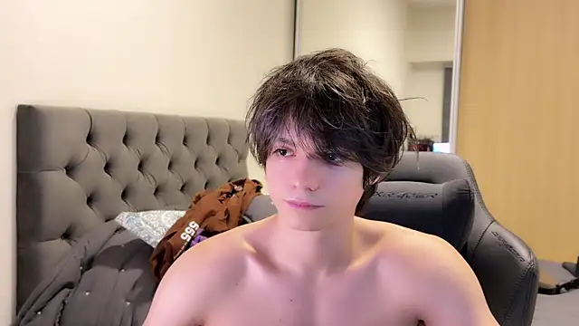 Snapshot of SasukeUhchiaa chatting on December 21, 3:03 am SasukeUhchiaa online show from December 21, 3:03 am