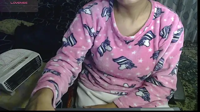 Snapshot of sexyrihana1 chatting on January 26, 6:28 am sexyrihana1 online show from January 26, 6:28 am