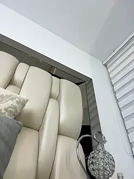 ALISSON FOXXX1 online show from September 18, 8:44 pm