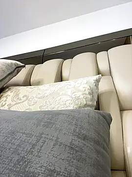 ALISSON FOXXX1 online show from September 25, 1:53 am