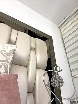 ALISSON FOXXX1 online show from November 10, 11:59 pm