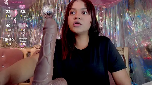 Snapshot of slutty_hotwife chatting on November 28, 12:57 am slutty hotwife online show from November 28, 12:57 am