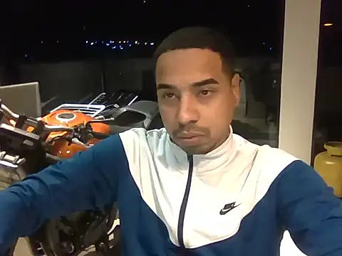 Juninho10c online show from November 1, 12:34 am