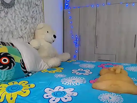 agatfox online show from December 20, 6:04 pm