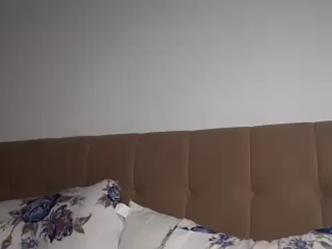 Snapshot of MadamIndigo chatting on February 15, 8:11 pm MadamIndigo online show from February 15, 8:11 pm