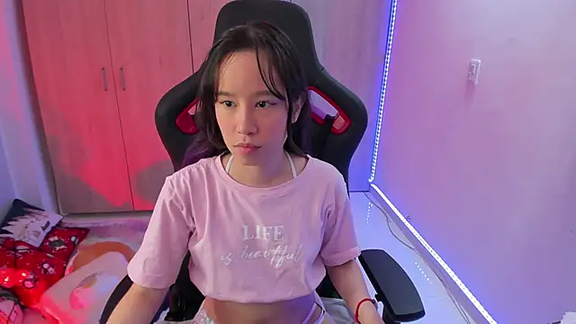 Snapshot of Anto_herrera chatting on January 3, 8:43 pm Anto herrera online show from January 3, 8:43 pm