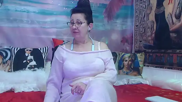 NightOrhideya online show from November 20, 7:24 pm