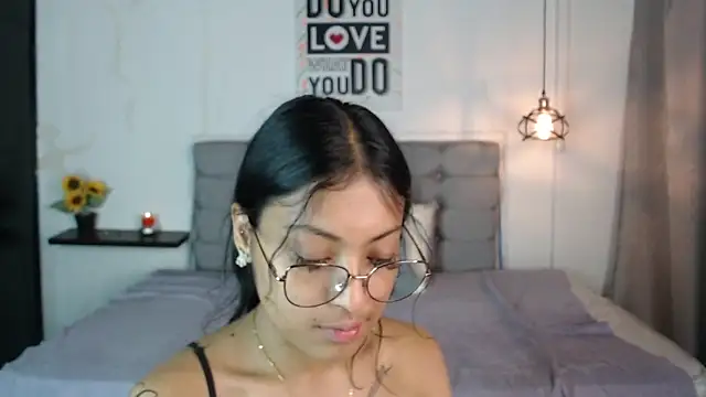 vaness weet online show from January 5, 5:51 pm