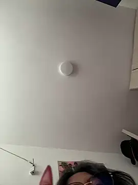 vaness weet online show from January 13, 7:31 pm