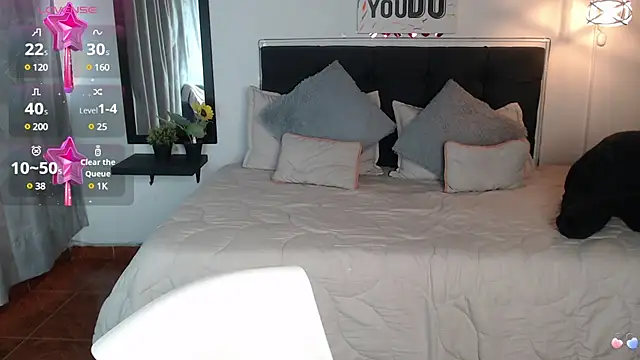 vaness weet online show from March 15, 8:32 pm