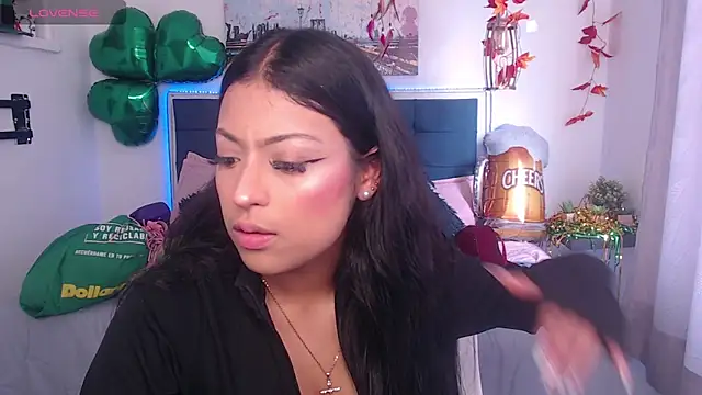 vaness weet online show from March 17, 8:30 pm