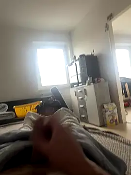 oroszlanw online show from November 17, 7:47 am