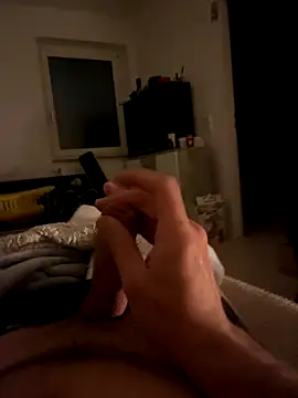 oroszlanw online show from November 17, 9:42 pm