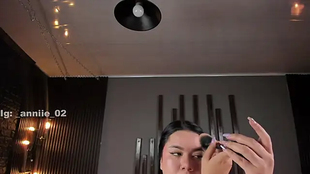 Snapshot of annie_barozzi chatting on February 21, 1:33 pm annie barozzi online show from February 21, 1:33 pm