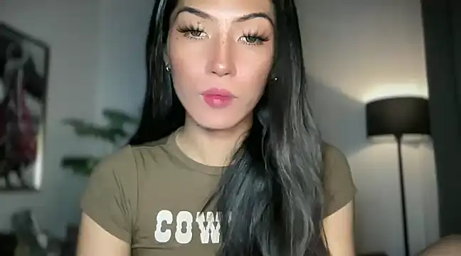 Bella Gordon online show from February 23, 6:23 pm