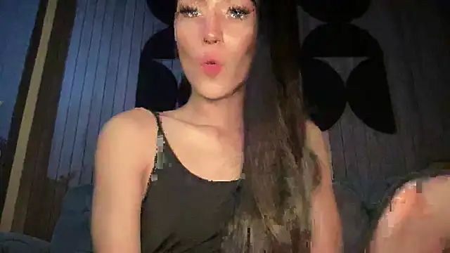 Bella Gordon online show from September 24, 4:38 am