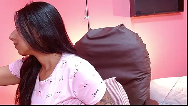 Desipleasure online show from March 18, 8:15 pm