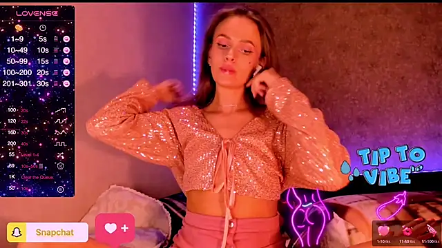 Snapshot of madina_taher chatting on December 18, 10:13 pm madina taher online show from December 18, 10:13 pm