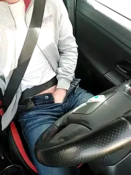 Xcoquinx online show from March 22, 7:47 am