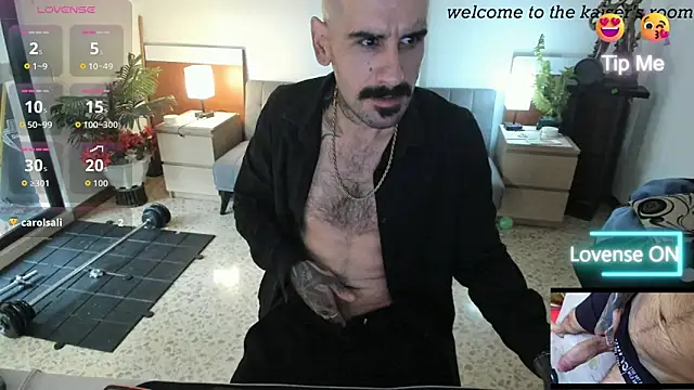 kaiser679  online show from April 15, 7:58 pm