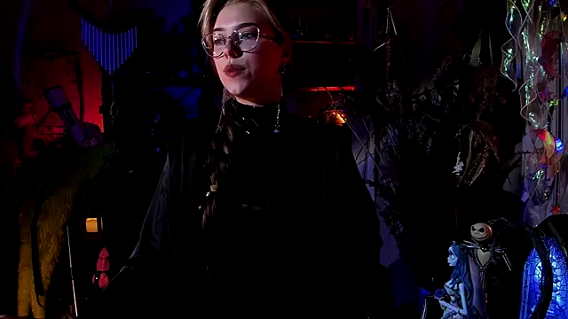 Scarlett Wanner online show from January 5, 7:49 pm