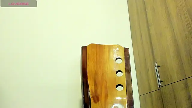 Bessie32 online show from April 10, 9:47 am