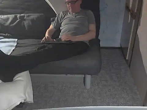 Snapshot of kiam471 chatting on March 5, 10:32 pm kiam471 online show from March 5, 10:32 pm