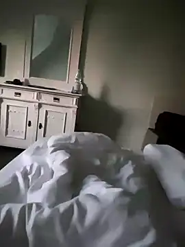 Snapshot of kiam471 chatting on October 19, 5:30 am kiam471 online show from October 19, 5:30 am