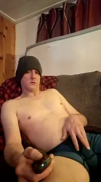 Snapshot of Wanking_Wiggiler chatting on January 25, 7:49 pm Wanking Wiggiler online show from January 25, 7:49 pm