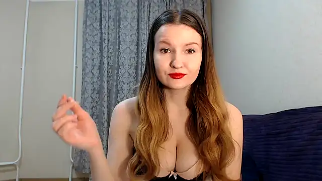 Snapshot of SecretWithJessie chatting on December 12, 5:59 pm SecretWithJessie online show from December 12, 5:59 pm